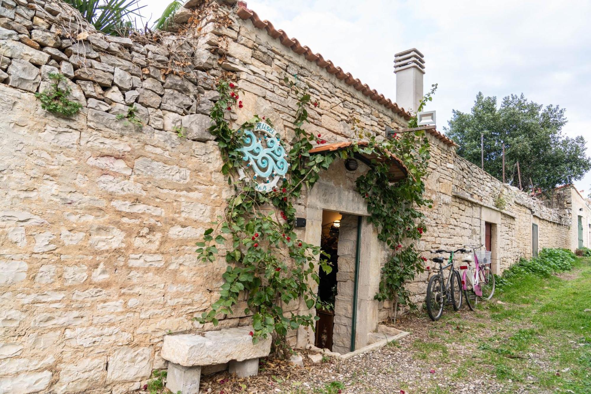 Casa Vacanze Alisei Terlizzi Exterior foto